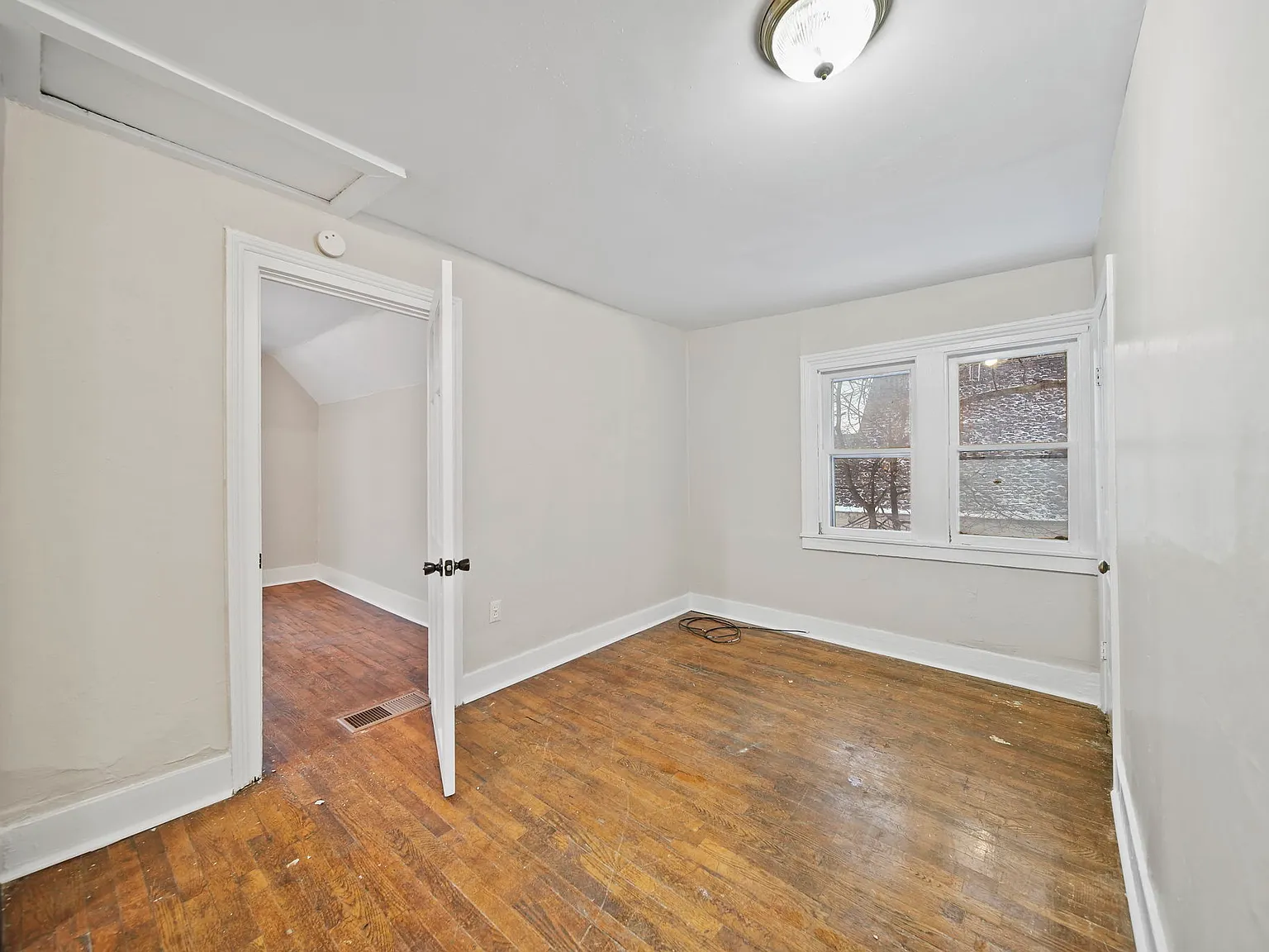 2 bed, 750 sqft, $875 — Photo 3