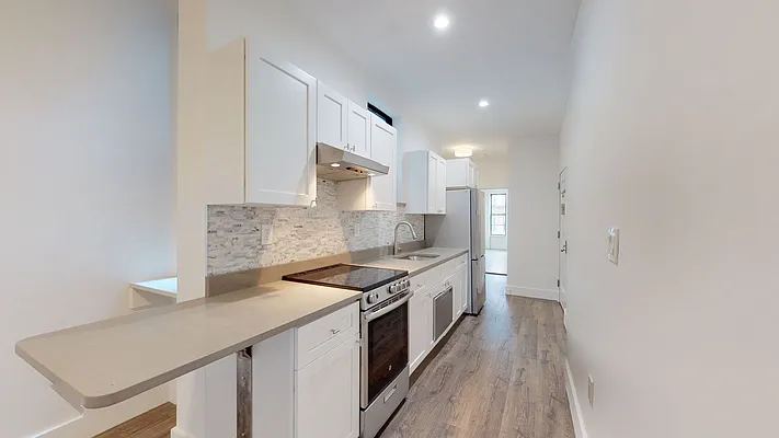 Rented by Compass | media 10