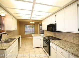 2113 Vanishing Trl, Edmond, OK 73013