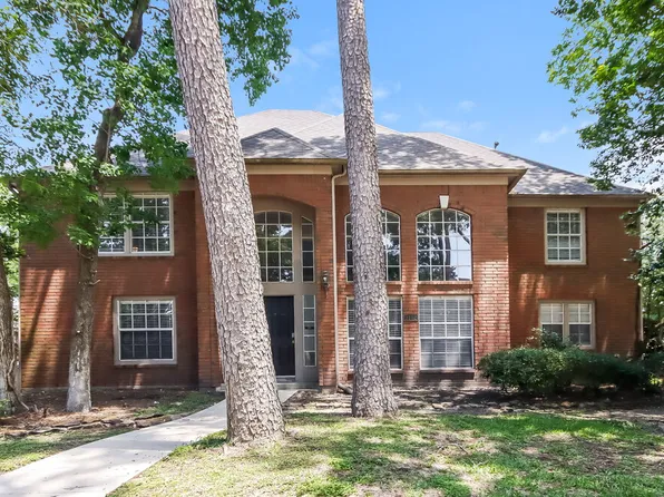 3102 Hickory Falls Dr, Kingwood, TX 77345