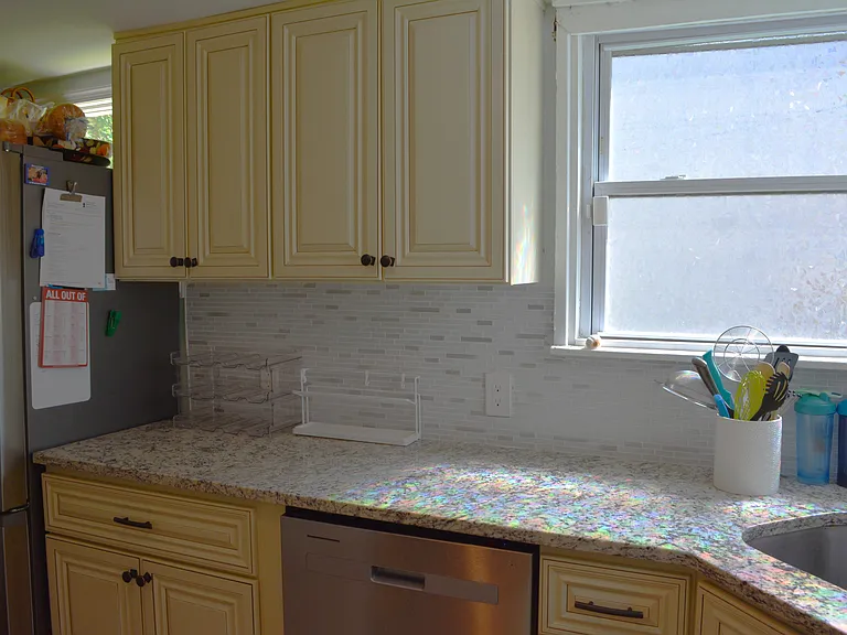 308 Walnut St — Photo 6