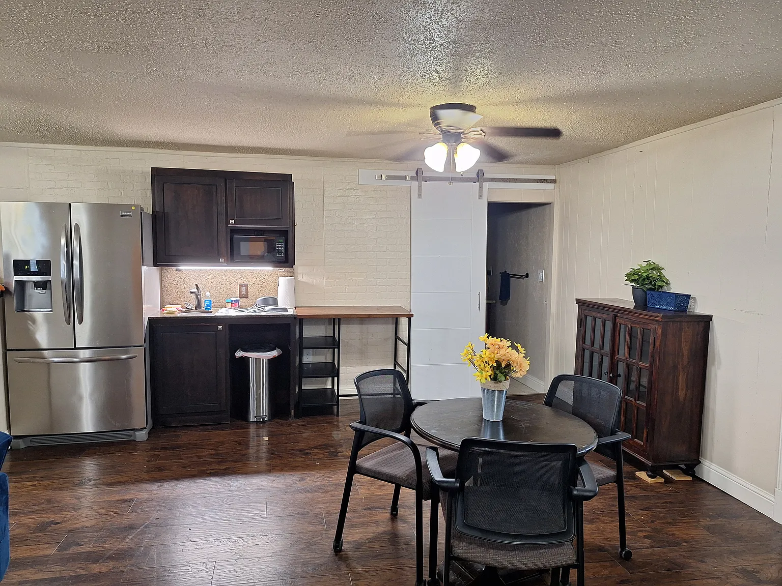 Studio, 625 sqft, $1,650 — Photo 3