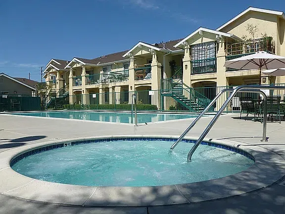 Sylmar Villas Senior Living — Photo 1