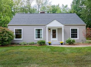 1339 Willis Rd, Saline, MI 48176