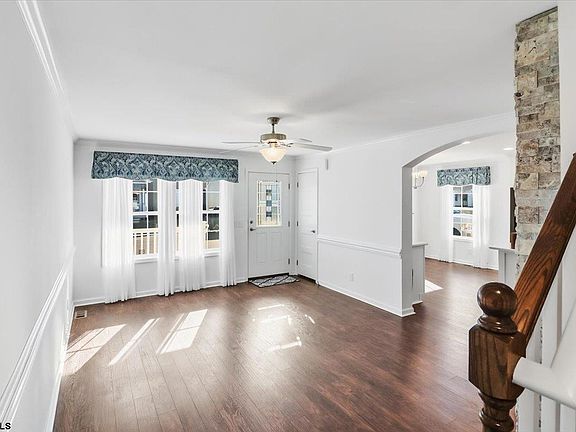 5th image of 2058 Shore Rd