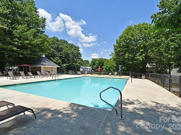 2nd image of 2305 E Flagstone Ct #C