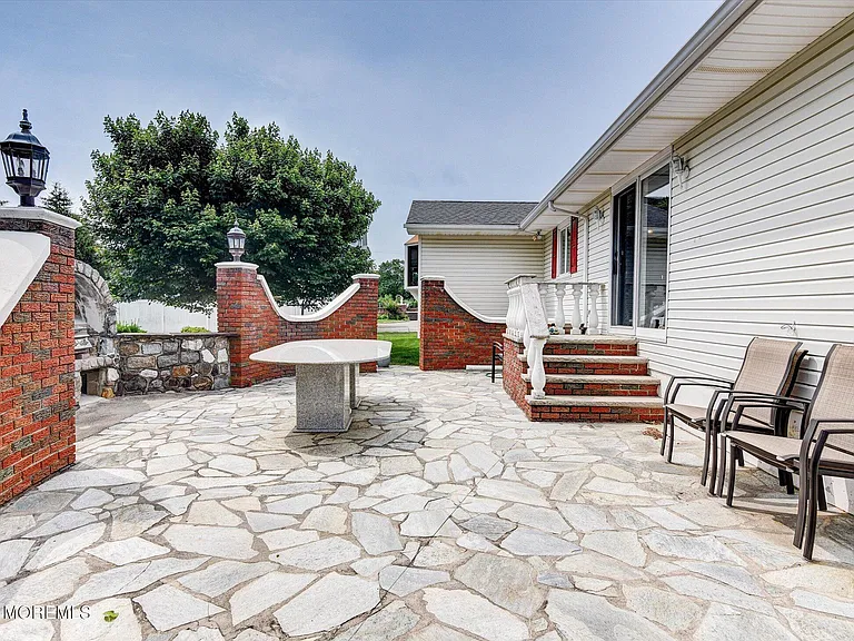 418 Atlantic Ave — Photo 6