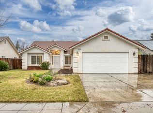 3433 Cambria Ave, Madera, CA 93637