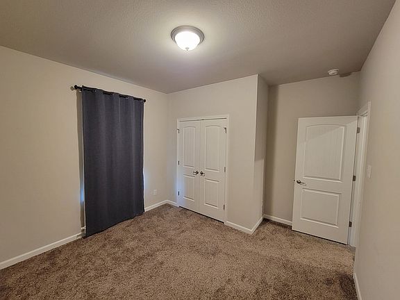 4th image of 2420 Reserve Dr
