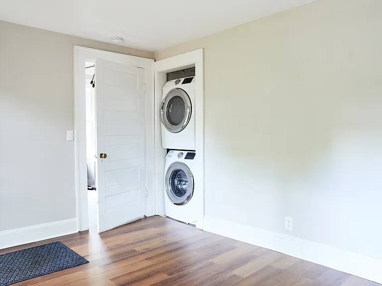 1402 Fairbanks St SW — Photo 32
