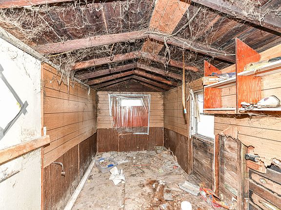 5th image of 7836 E 46th St