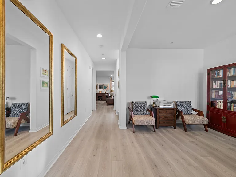 23912 Phoebe Dr — Photo 11