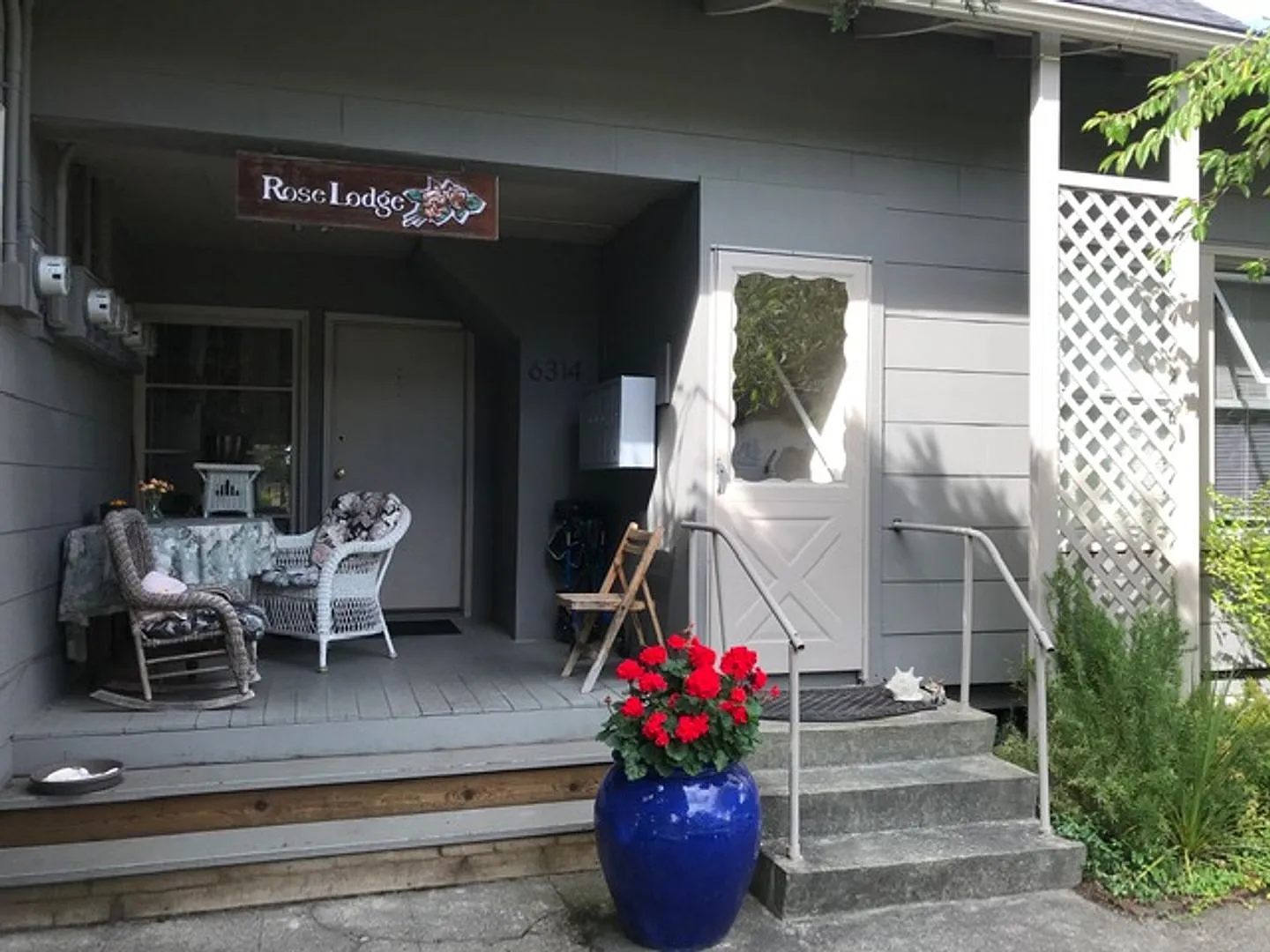 Rose Lodge — Photo 2