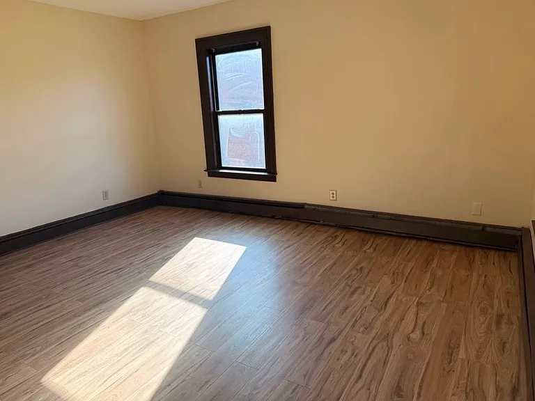 47 Alden St #201 — Photo 8