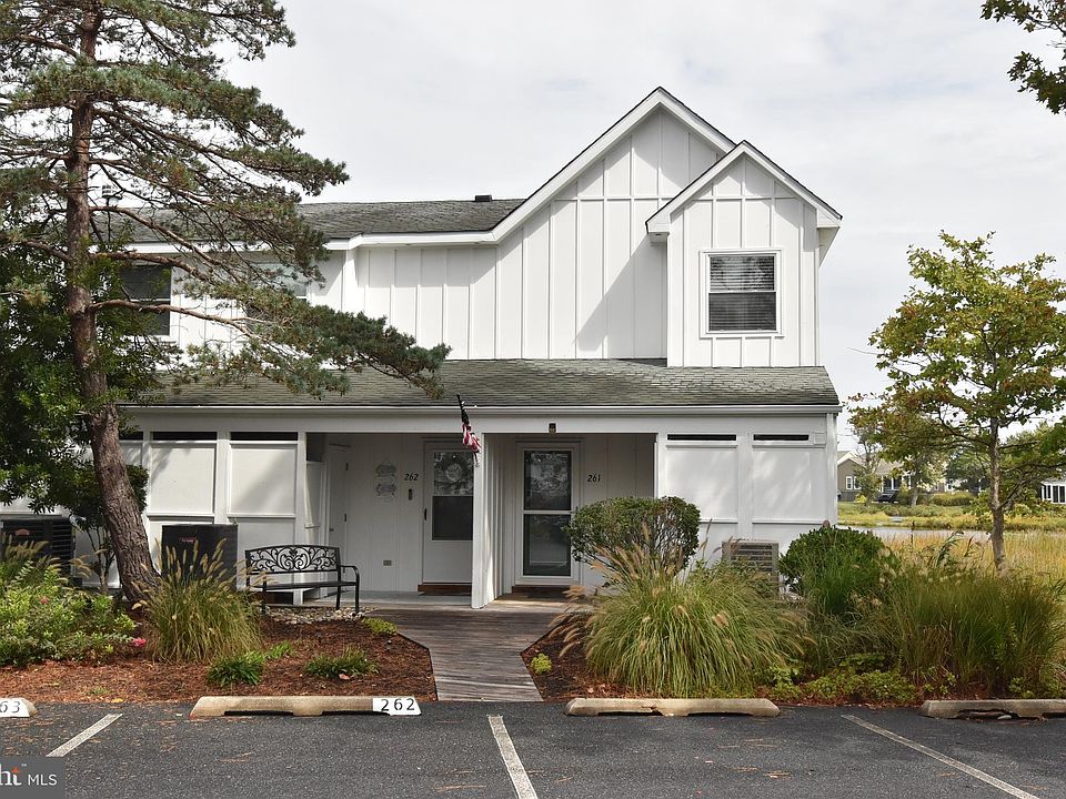 1st image of 38298 Hummingbird Ln Unit 261