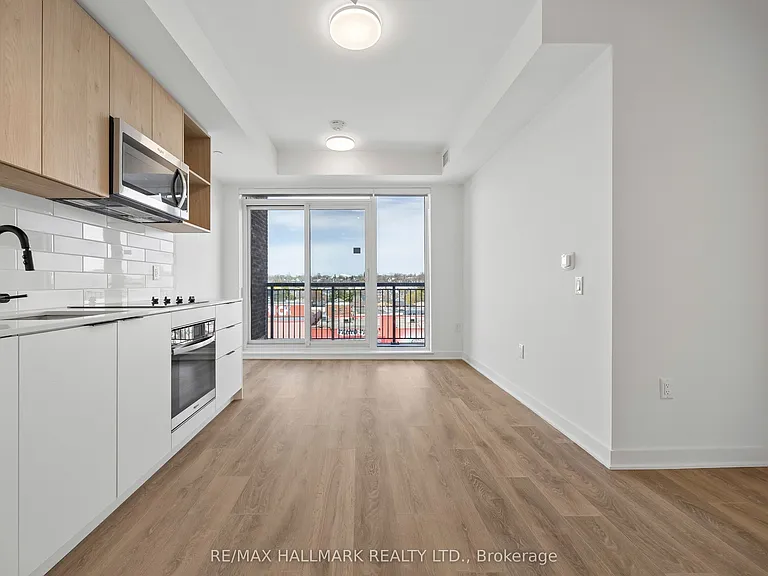 1185 Dupont St #515 — Photo 4