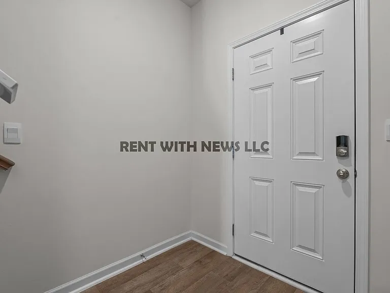 111 Starlight St — Photo 23