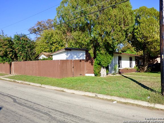 2nd image of 4303 Skelton Dr