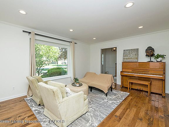 5th image of 1843/1845 Northgate Dr