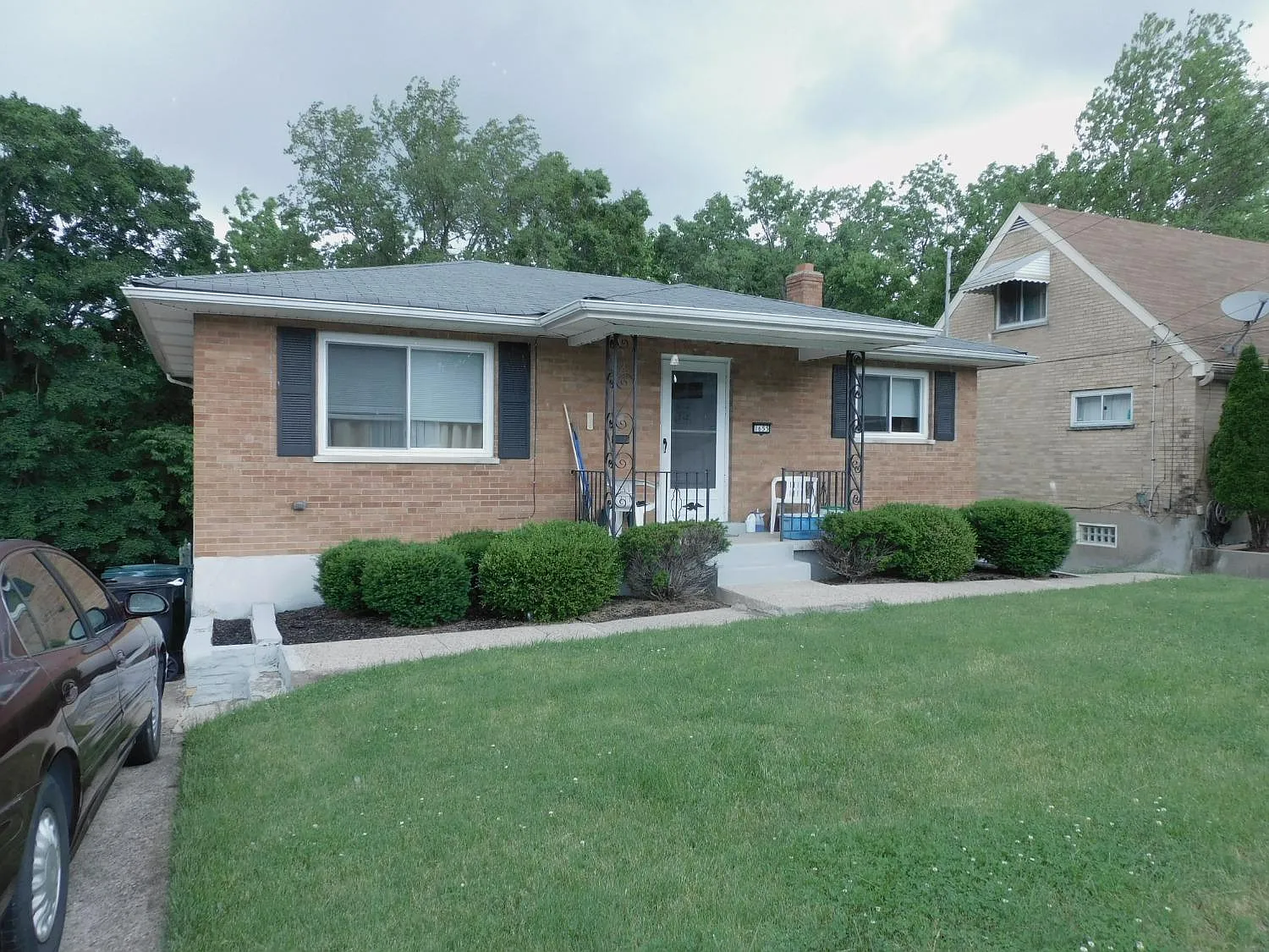1655 Atson Ln photo 1
