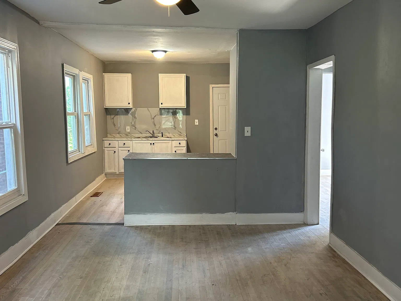 2965 Hazelwood St — Photo 1