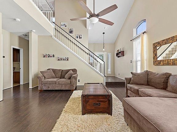 5th image of 13616 Pine Warbler Dr