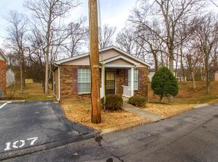 107 Five Oaks Dr, Nashville, TN 37217