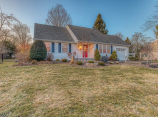 10 Tally Ho Trl, Hillsborough, NJ 08844