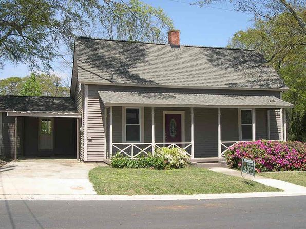 411 Mill St