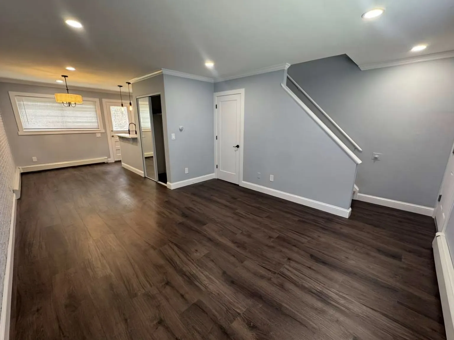 2 bed, 1.5 bath, 900 sqft, $1,895 — Photo 2