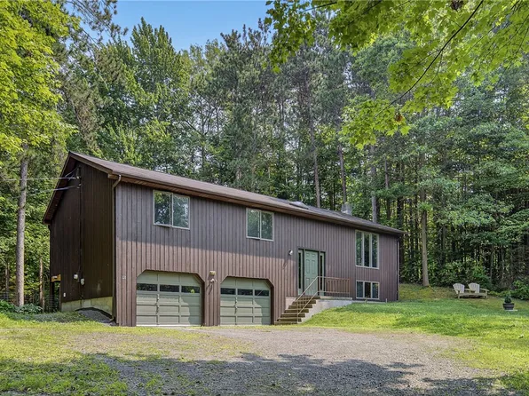 121 Yellow Barn Rd, Freeville, NY 13068