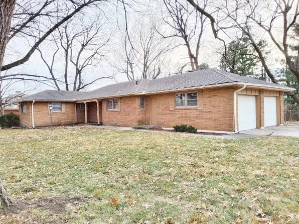 201 NE 6th St, Blue Springs, MO 64014