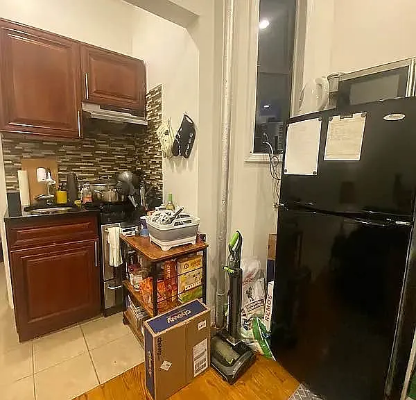 509 E 81st St #GFE — Photo 2