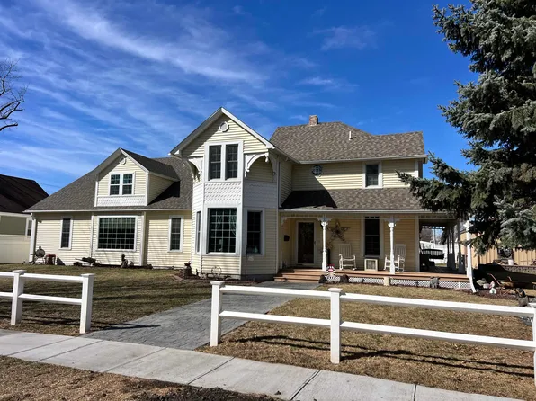 1306 S 3rd St, Norfolk, NE 68701