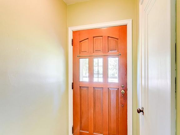 3rd image of 2819 Hadley Ave N