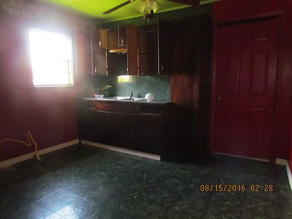 5th image of 404 N Kentucky St