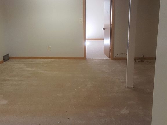 3rd image of 2624 S Cypress St