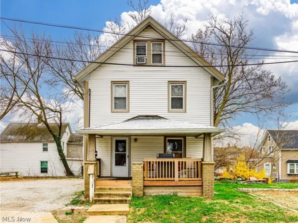 285 Sumner Ct, Akron, OH 44311