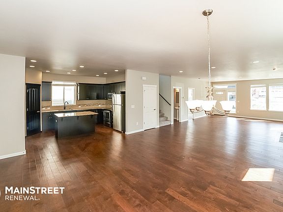 4th image of 18434 97th Avenue Ct E