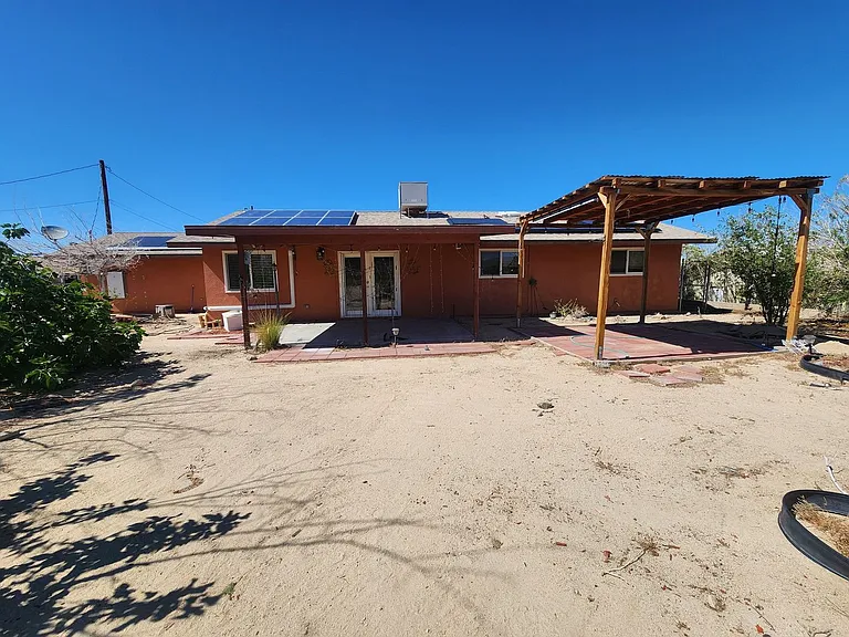 73477 Desert Dr — Photo 16