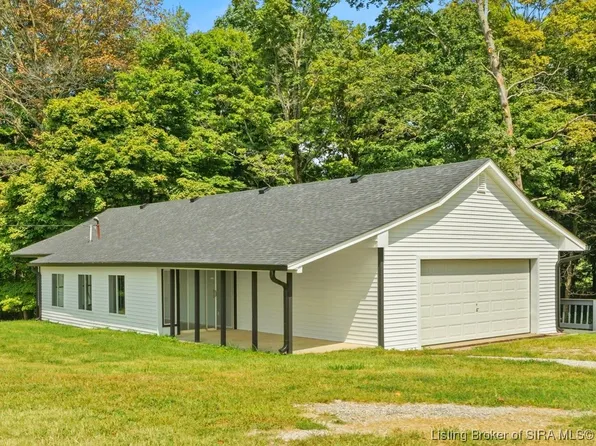 8995 Loggins Road NE, Georgetown, IN 47122