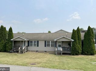 301 & 303 7th Ave, Luray, VA 22835