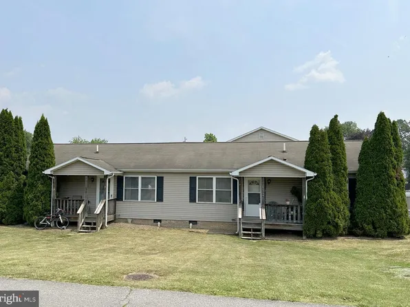 301 & 303 7th Ave, Luray, VA 22835