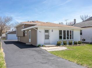 217 N Glade Ave, Elmhurst, IL 60126