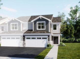 289 Red Oak Cir, Volo, IL 60020