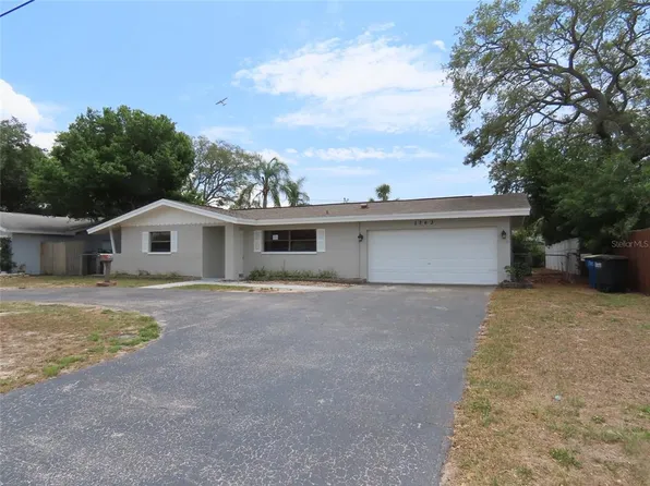 1743 Sunset Point Rd, Clearwater, FL 33755