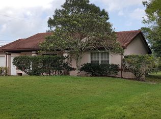 6979 NW Hartney Way, Port Saint Lucie, FL 34983