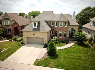 2552 Sutton Ln, Aurora, IL 60502