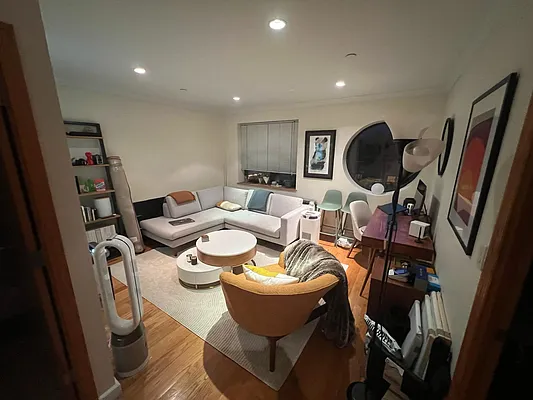 Rented by Vanderborgh Realty  | media 9