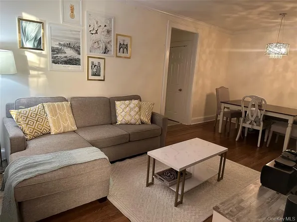 (undisclosed Address), White Plains, NY 10601